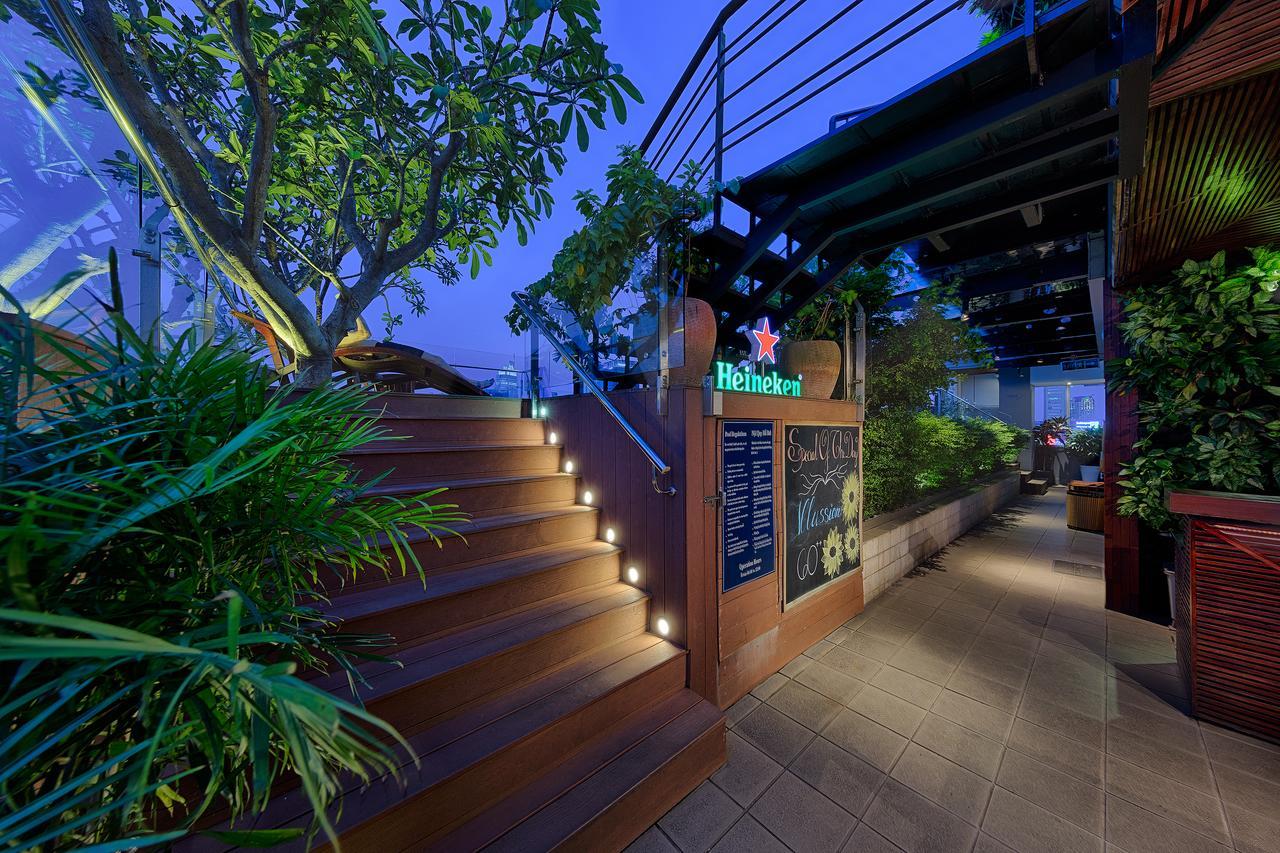 Grand Silverland Hotel Ho Chi Minh City Exterior photo